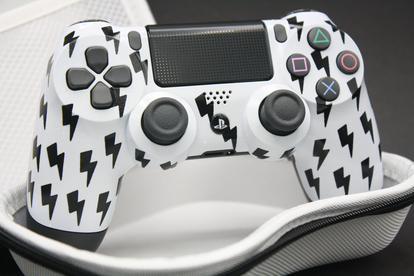 PS4 Controller "Reversed Lightning" with two paddles