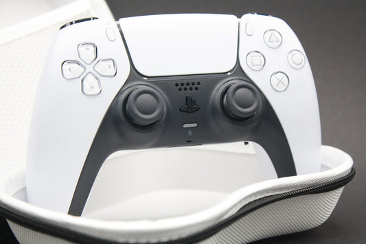 PS5 Controller "White" mit Zweier-Paddles