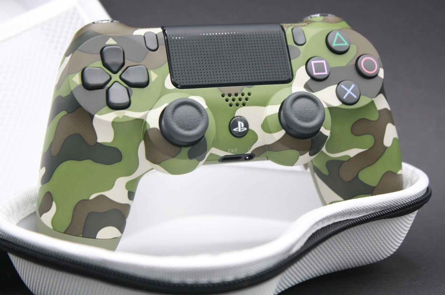 PS4 Controller "Green Camouflage" mit Zweier-Paddles
